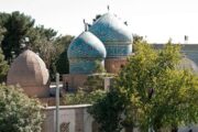 گنبد مشتاقیه یا سه گنبدان نمادی از شهر کرمان برای دوست داران فرهنگ و عرفان اسلامی