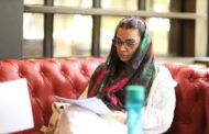 الهام پاوه‌نژاد: واکسینه‌شدن‌شان بر مبنای گروه‌های سنی و بیماری‌های خاص شکل بگیرد