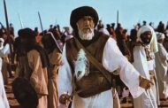 «آنتونی کویین :چطور در مقابل یک عرب مسلمان، نقش یک عرب مسلمان را بازی کنم؟»