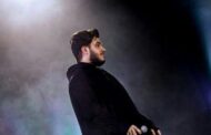 آرون افشار در جزیره کنسرت می‌دهد