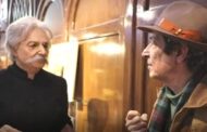 واکنش فرزند جمشید مشایخی به تندیس جدید پدرش