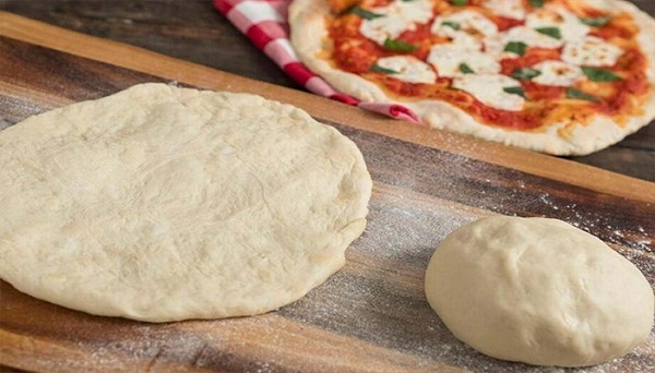 چطور خمیر پیتزا رستورانی درست کنیم؟
