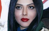 عکسی از صورت خندان لیلا اوتادی در یک کنسرت