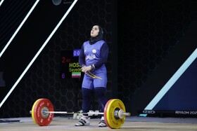 الهام حسینی همچنان درگیر مصدومیت کمر/ نارضایتی سرمربی از برخی دختران وزنه‌بردار