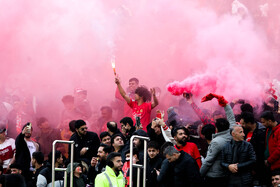 بازی استقلال و پرسپولیس با حضور بانوان