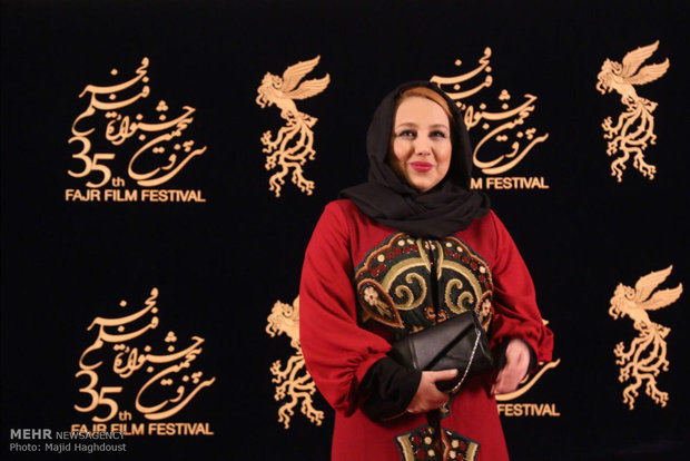 بهنوش بختیاری زرشک زرین گرفت
