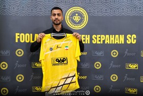 حاجی‌عیدی طلایی‌پوش شد