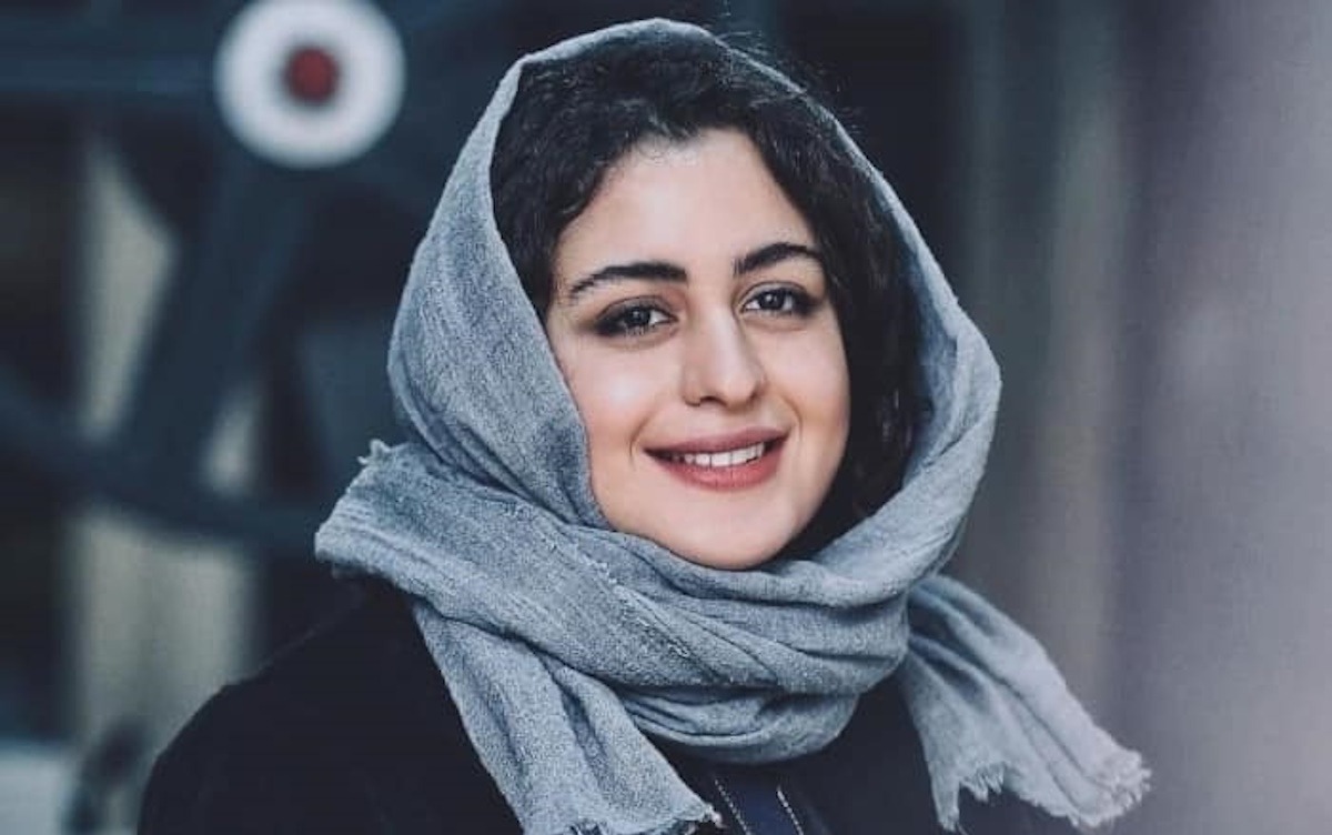 استایل جذاب فاطیما بهارمست با دامن سنتی و گلدوزی