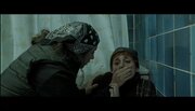 دختری تنها که دریافت اشتباهی یک سفارش، او را وارد ماجرایی پیش‌بینی‌نشده می‌کند