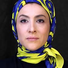 ویشکا آسایش به سوگ مادرش نشست