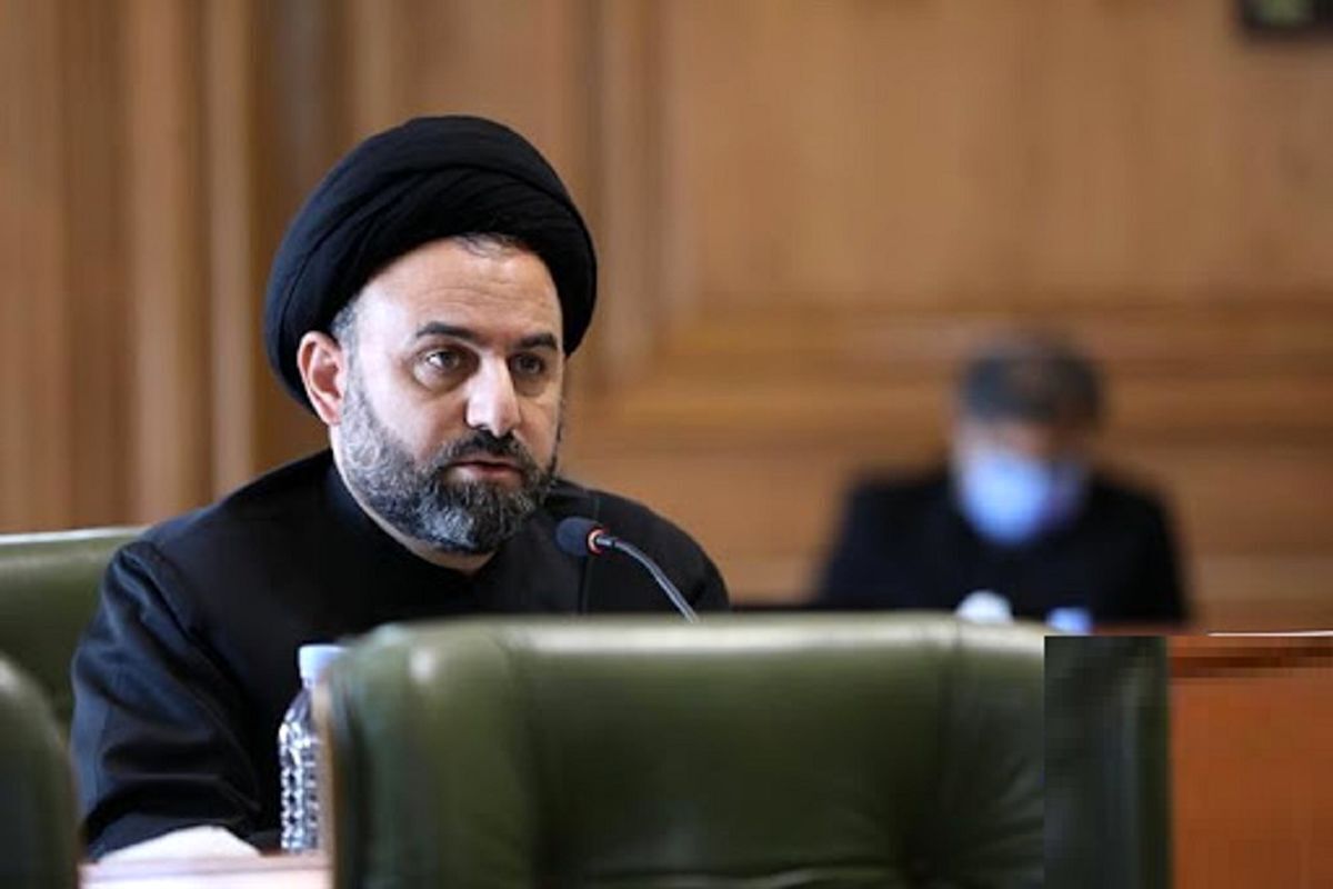 آقامیری: مدیریت شهری اهمیت ویژه‌ای برای حفظ درختان قائل است