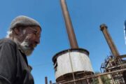 کیانوش عیاری در تدارک شروع فیلمبرداری خرِ لنگ