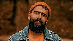 استایل عجیب خواننده معروف سوژه شد